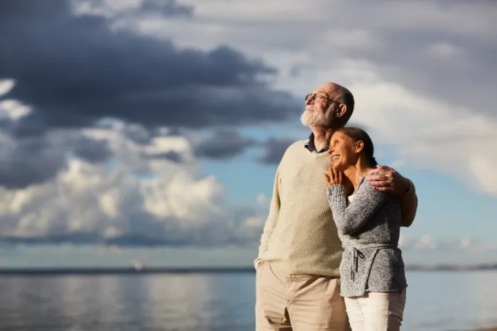happy-couple-at-beach